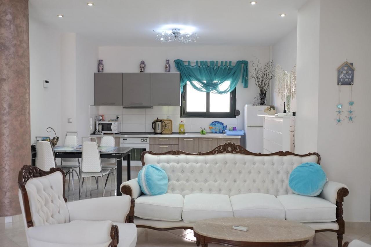 Irenes Apartment Kallithea  エクステリア 写真