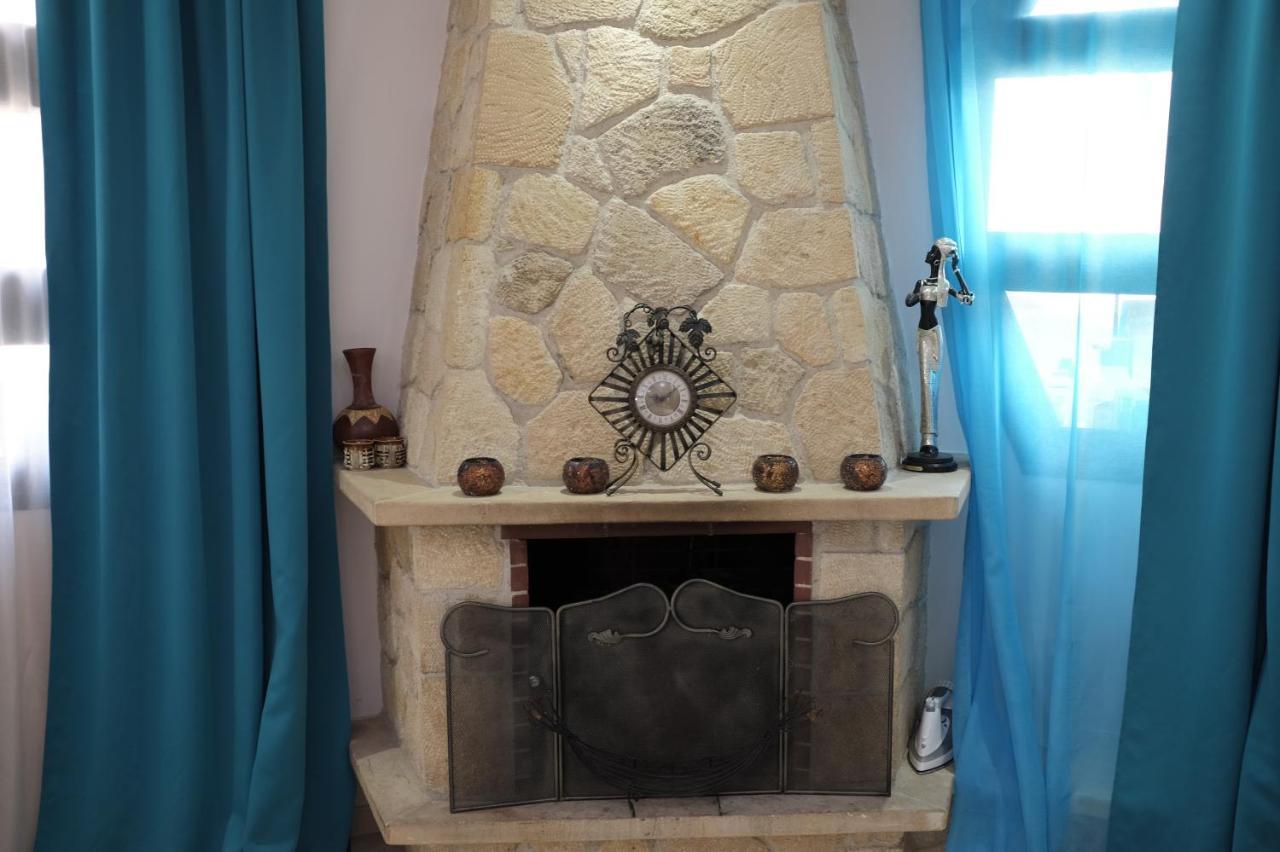Irenes Apartment Kallithea  エクステリア 写真