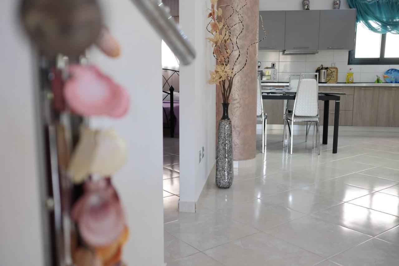 Irenes Apartment Kallithea  エクステリア 写真